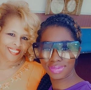 Meet your Posher, Janae